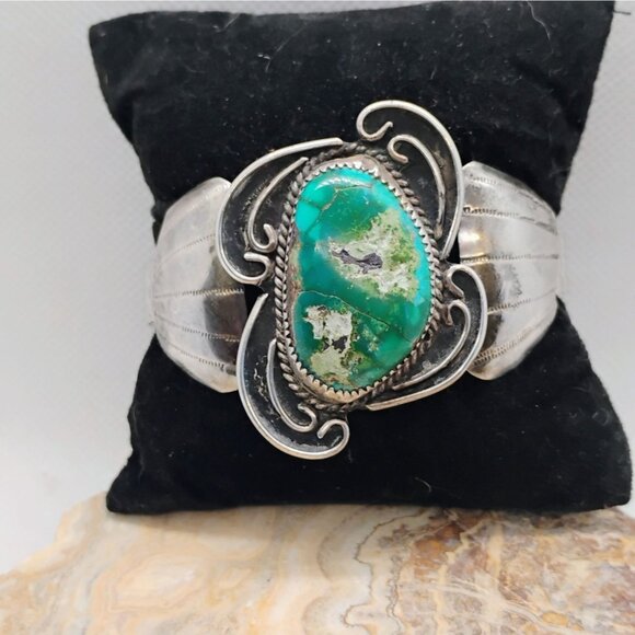 Vtg Native Navajo Sterling Silver Green Turquoise Cuff Bracelet wAdjustable Band - Picture 3 of 11